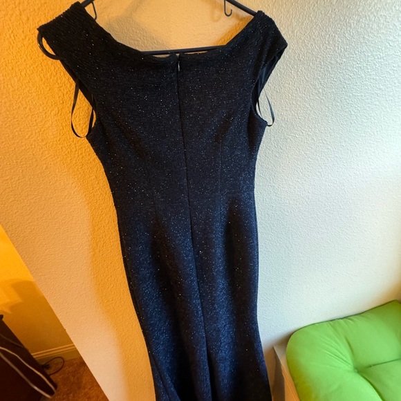 Eliza J Dark Blue Maxi Dress Size 6 - Picture 2 of 2